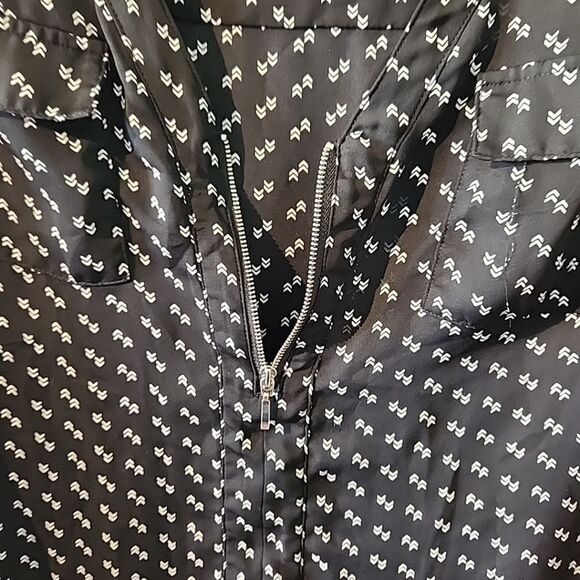 CANDIES 1/4 Zip Pull-On V-Neck Long Sleeve Roll Sleeves Semi-Sheer Black Small - Picture 7 of 10